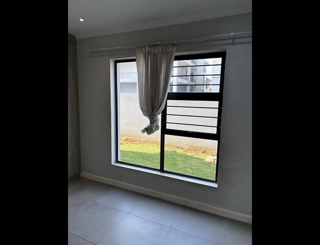 2 BEDROOM APARTMENT TO LET IN MORNINGSIDE